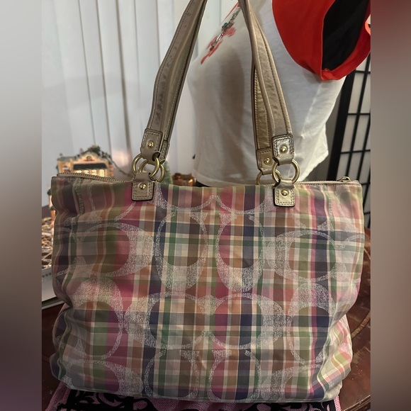 Large sized Coach Poppy multi-colored Spring edition Tote bag - Picture 6 of 16